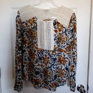 Lucky Brand long sleeve light top
